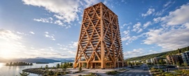 Torre de madeira com 85,4 metros mostrou que edif�cios altos n�o precisam depender apenas de concreto e a�o, ao usar 22 colunas principais, quatro grandes treli�as de glulam nas fachadas e pe�as que chegam a quase 1,5 metro de se��o para sustentar 